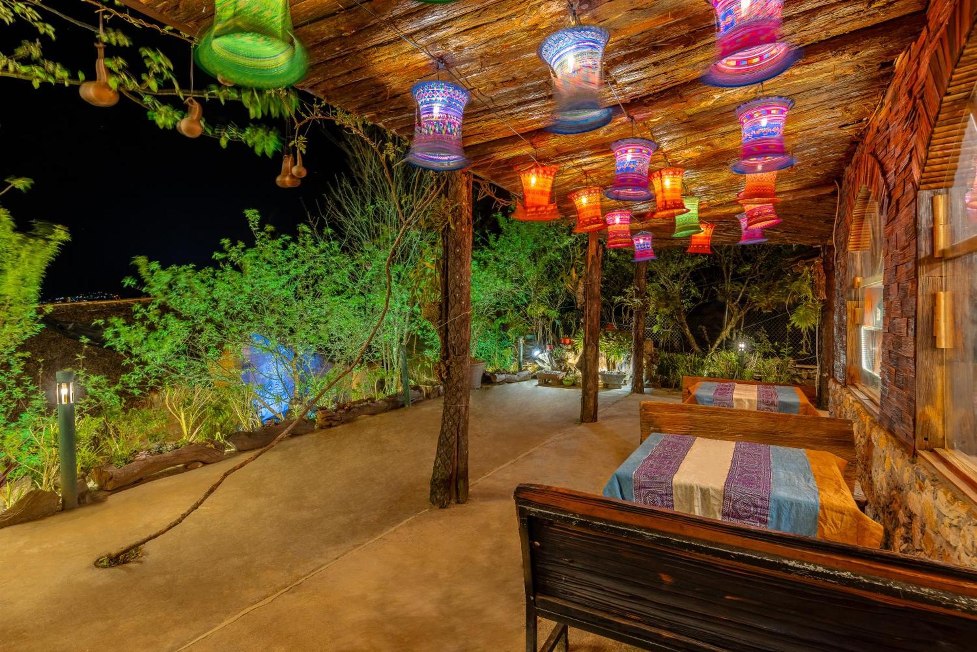 Sapaxa Spring Garden Ecolodge Bagian luar foto
