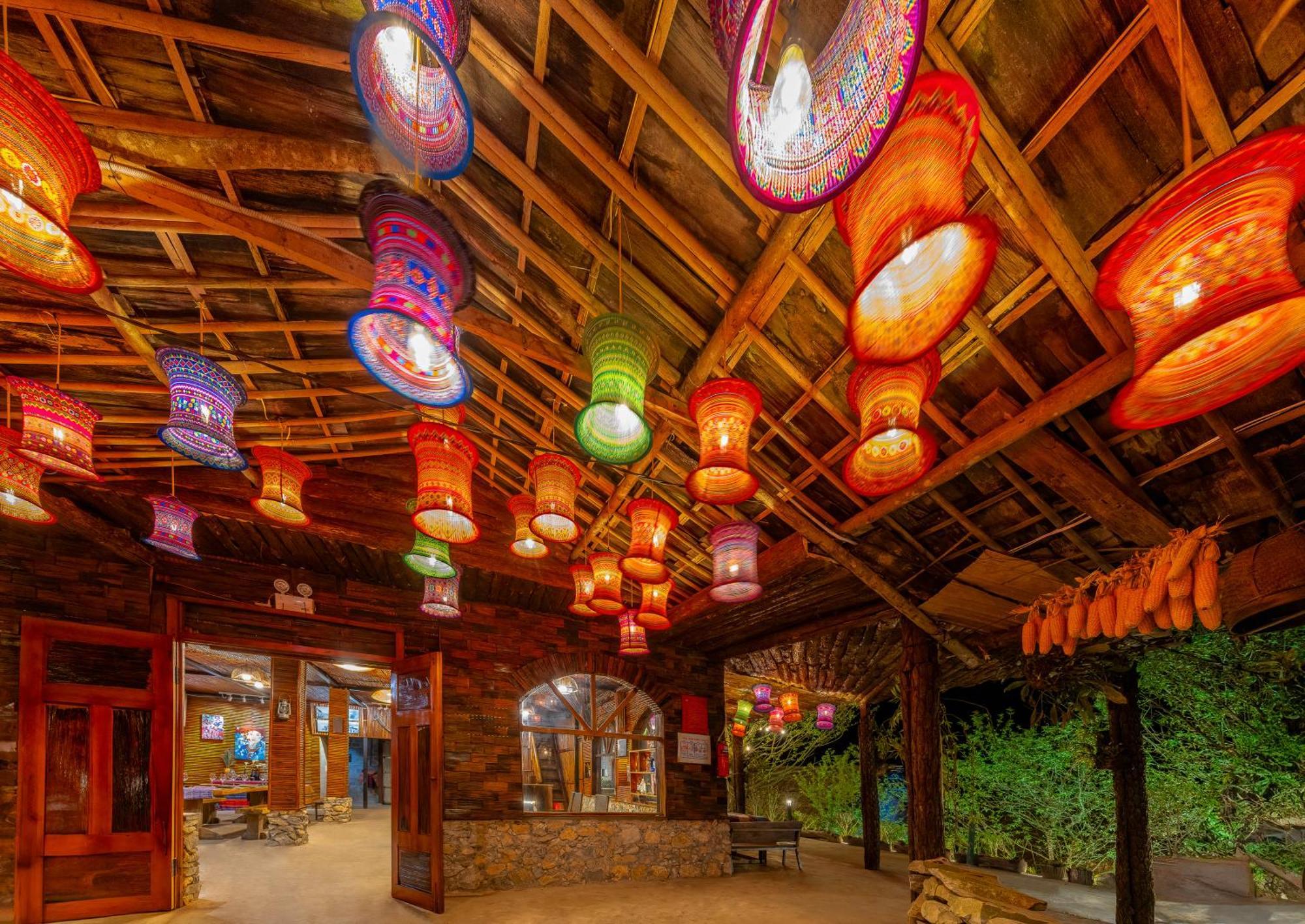 Sapaxa Spring Garden Ecolodge Bagian luar foto